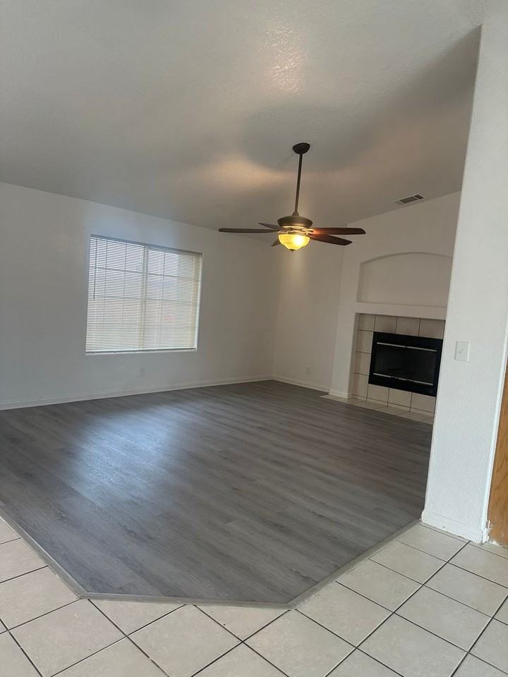 18809 Willow St - Photo 6 of 21