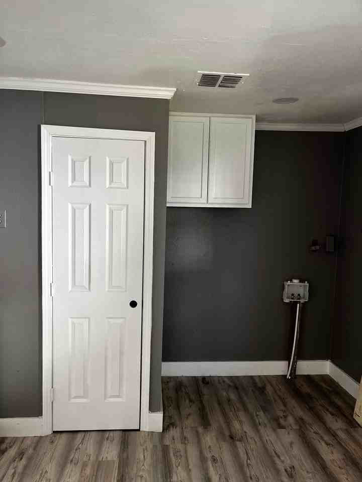 317 Edwards St - Photo 6 of 6