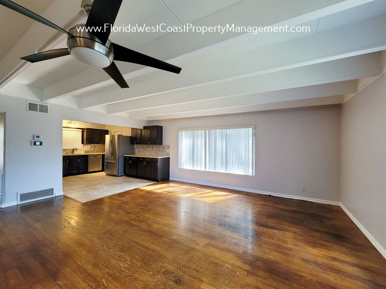 2115 Harley Ave - Photo 3 of 22