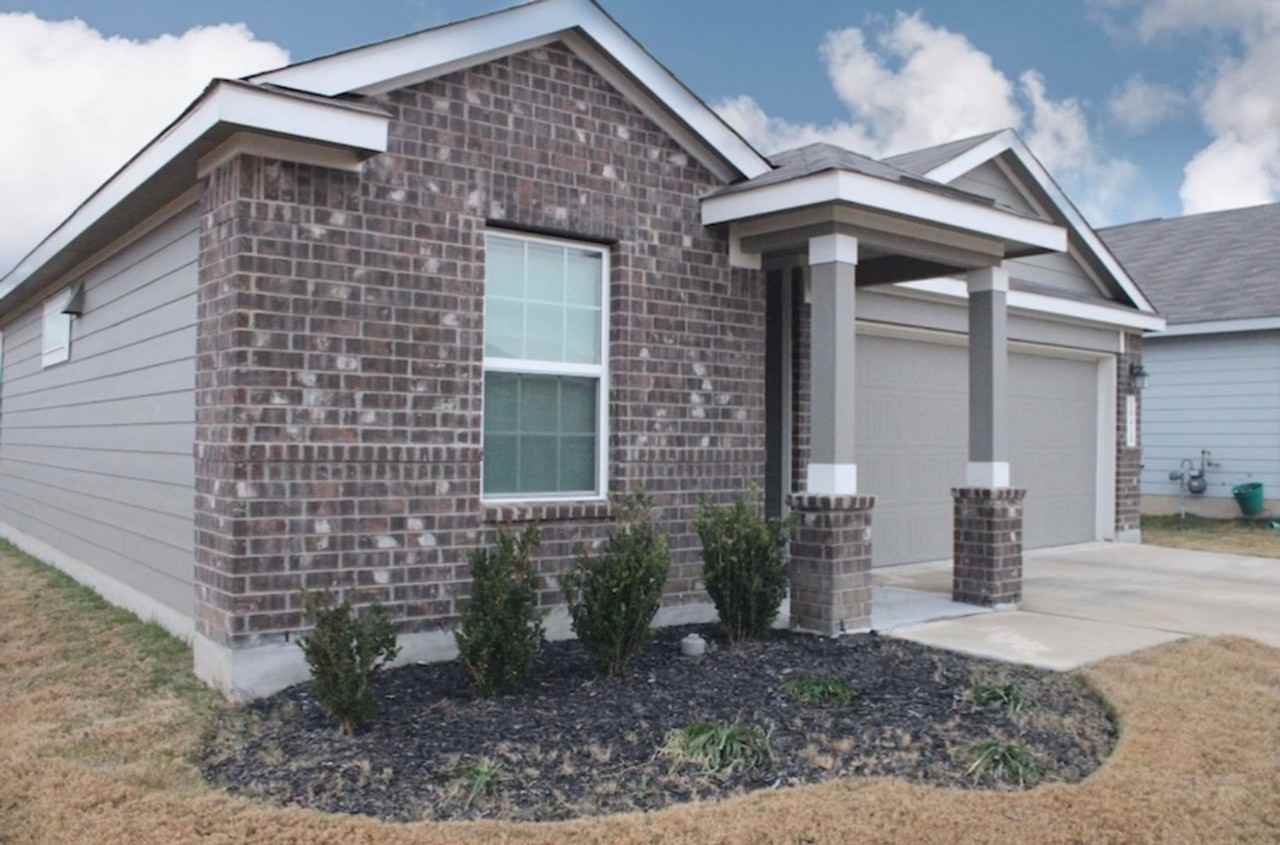 10410 Waverunner - Photo 2 of 31