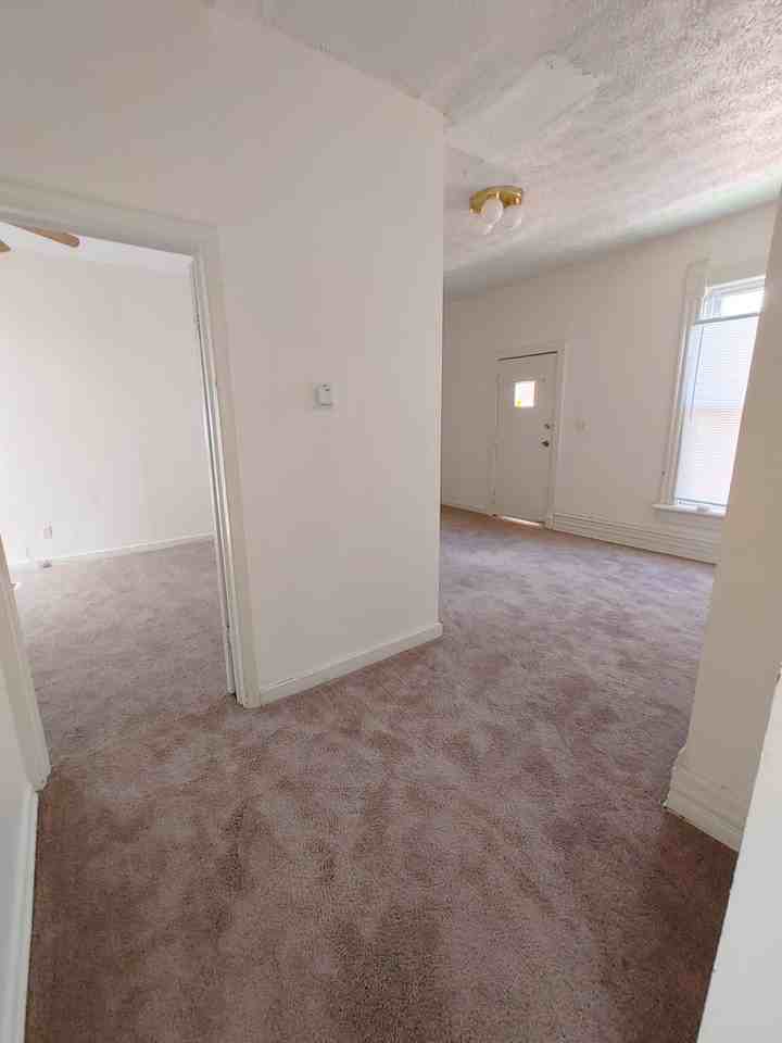 133 West 10th Avenue - Photo 6 of 26