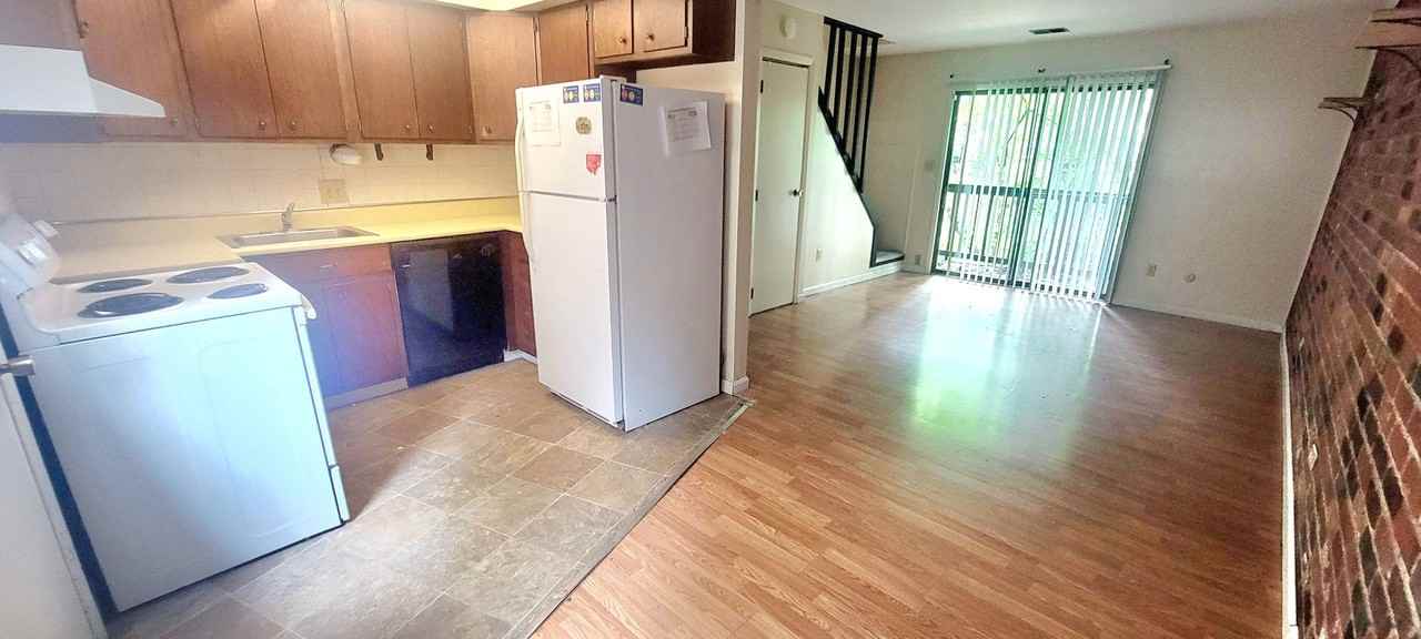 2022 Iuka Ave - Photo 2 of 11
