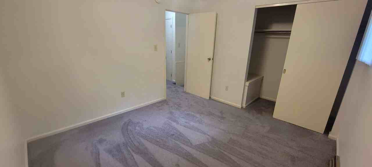 2022 Iuka Ave - Photo 6 of 11