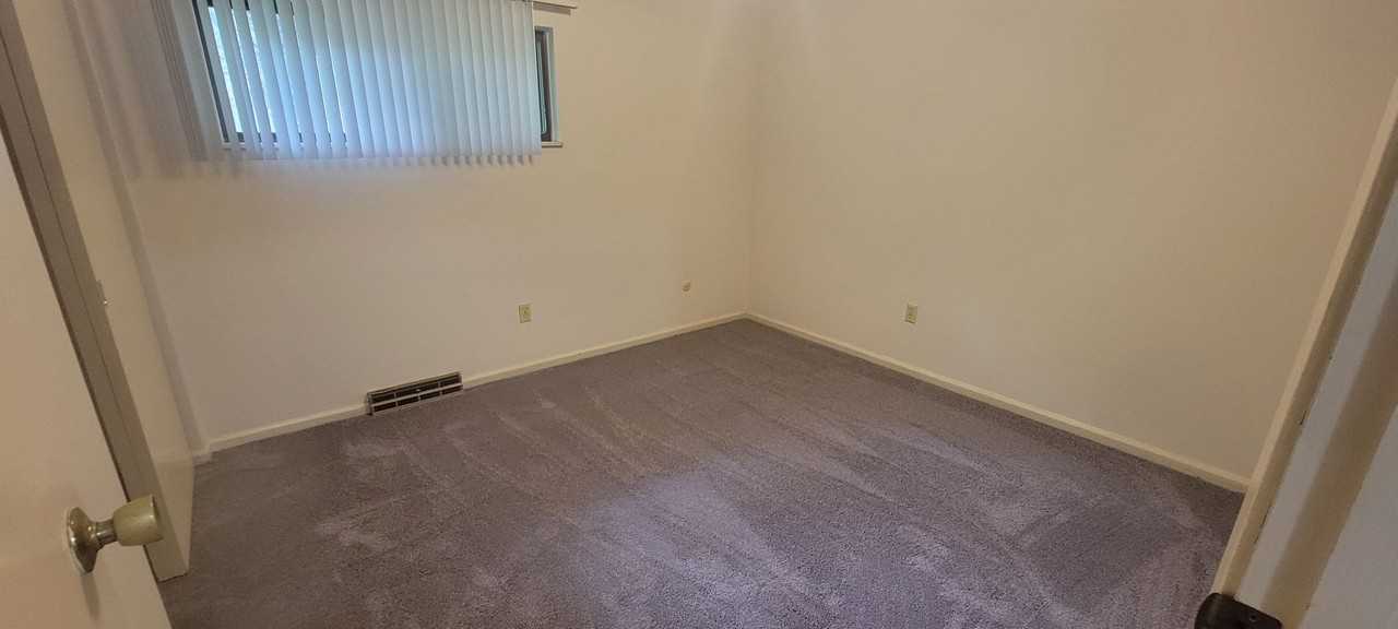 2022 Iuka Ave - Photo 7 of 11