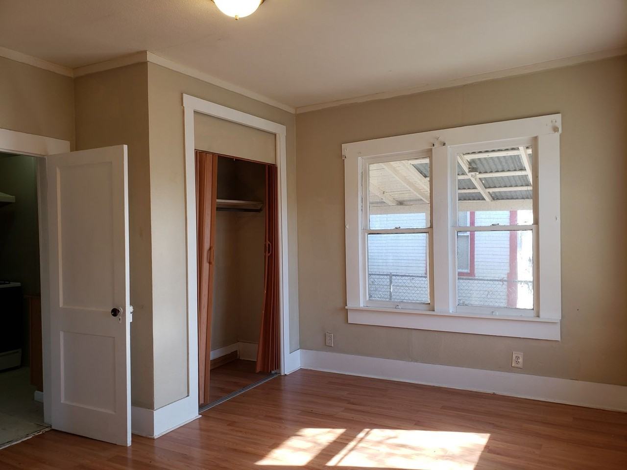 1320 Monterey St - Photo 5 of 13