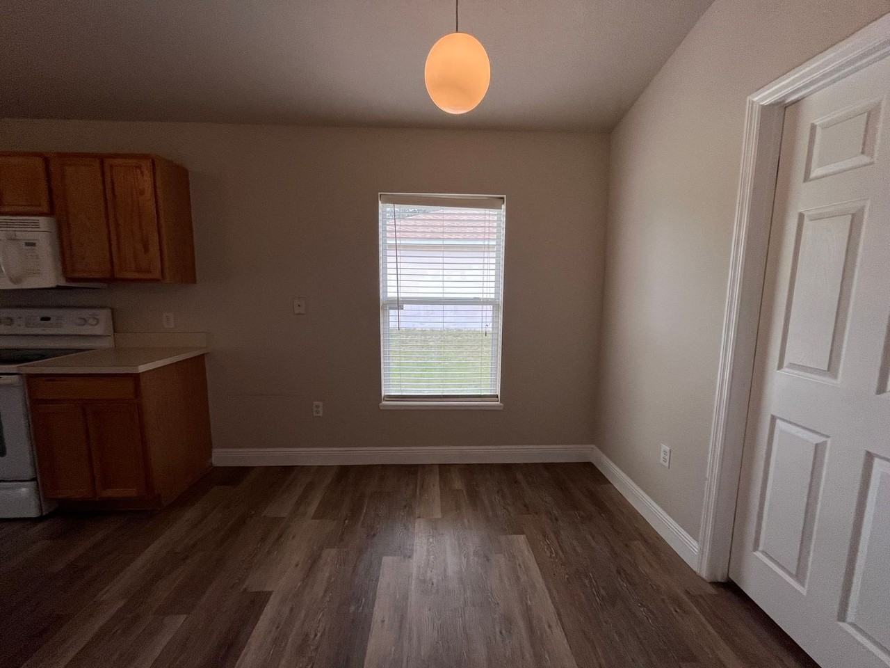 459 Rio Grande Ln - Photo 7 of 27