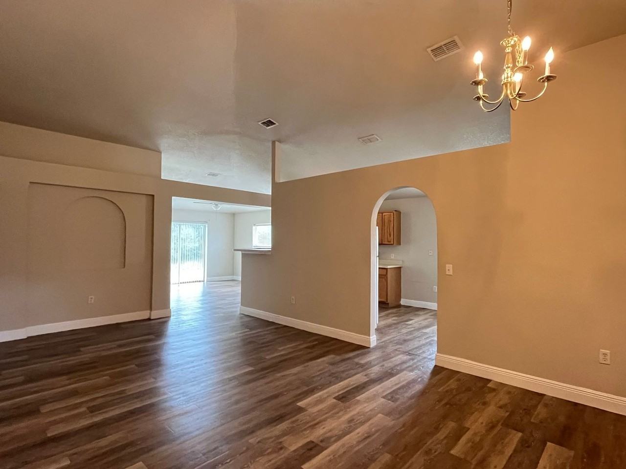 459 Rio Grande Ln - Photo 5 of 27