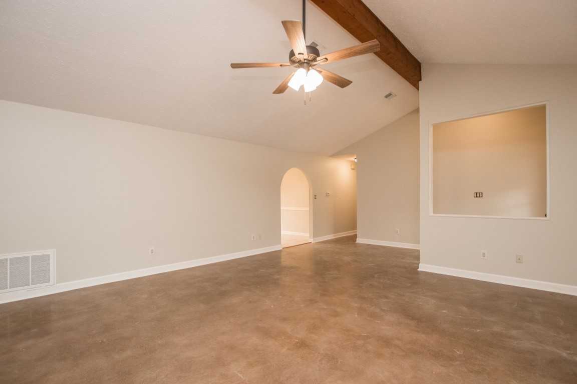 2006 Vail Dr - Photo 4 of 18