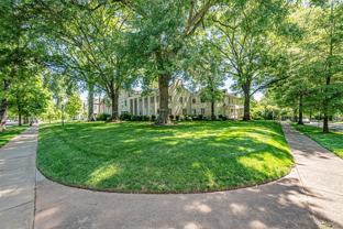 2103 Queens Rd W - Photo 1 of 1