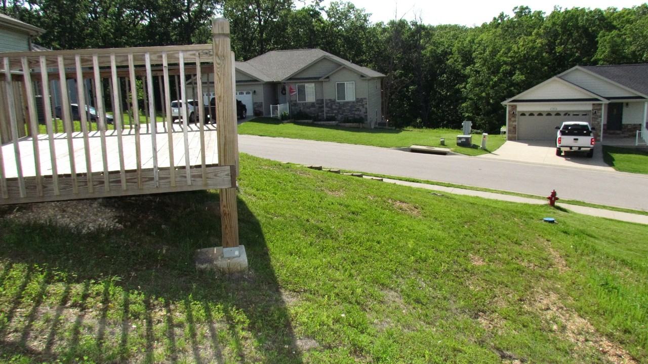 100 Greythorn Ct - Photo 4 of 50