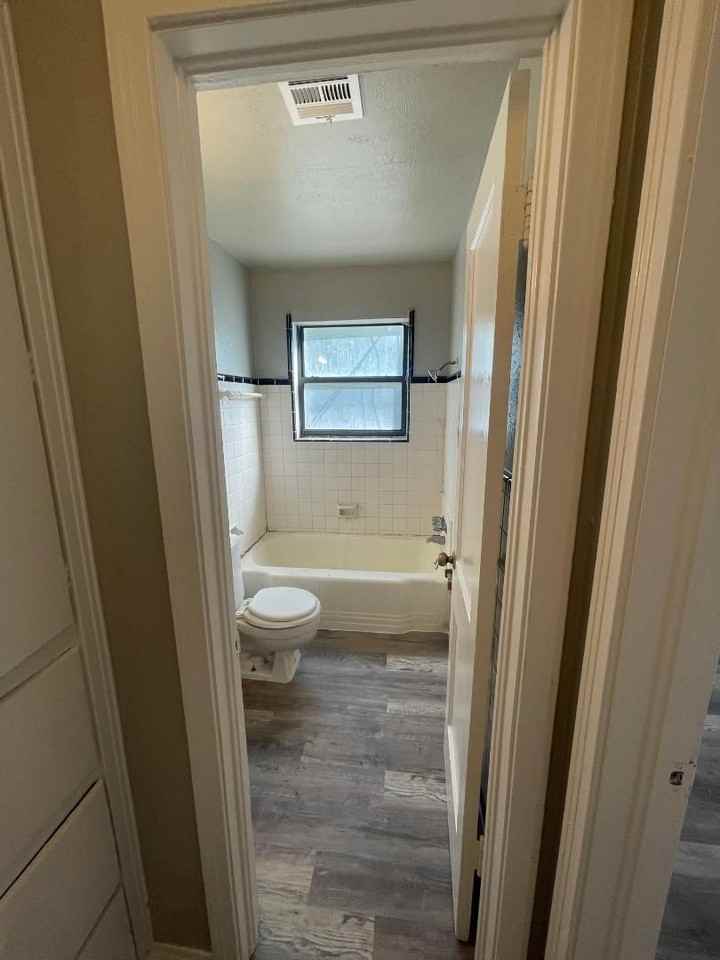 1026 Arkansas St - Photo 6 of 10