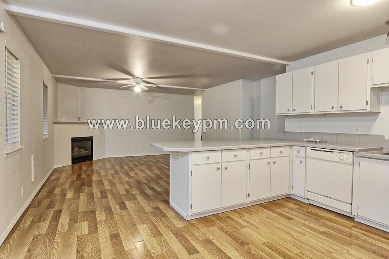 5313 Ne 66th Ave #G53 - Photo 7 of 20