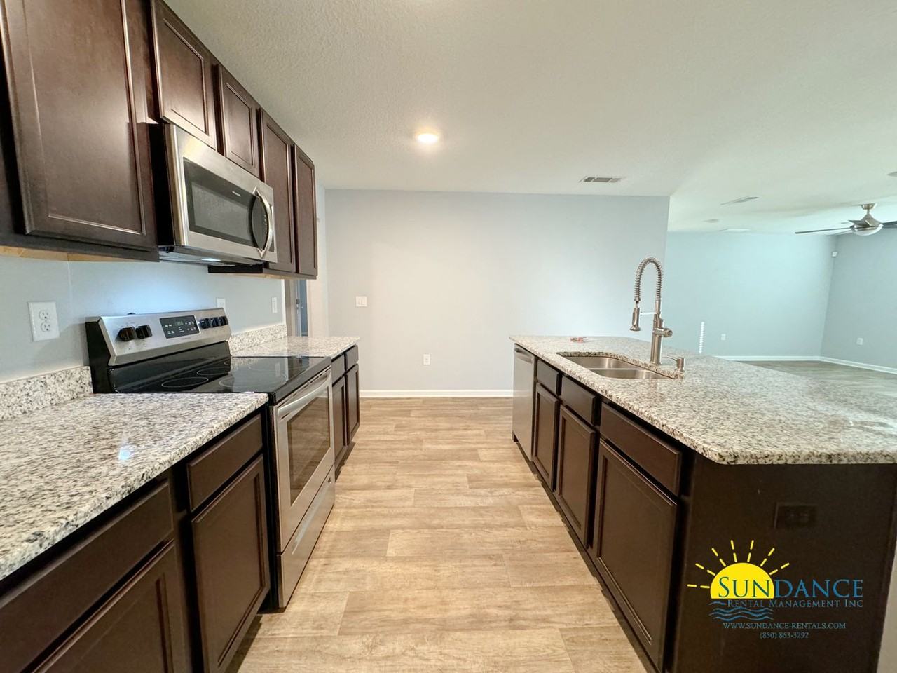813 Moorhen Way - Photo 4 of 27