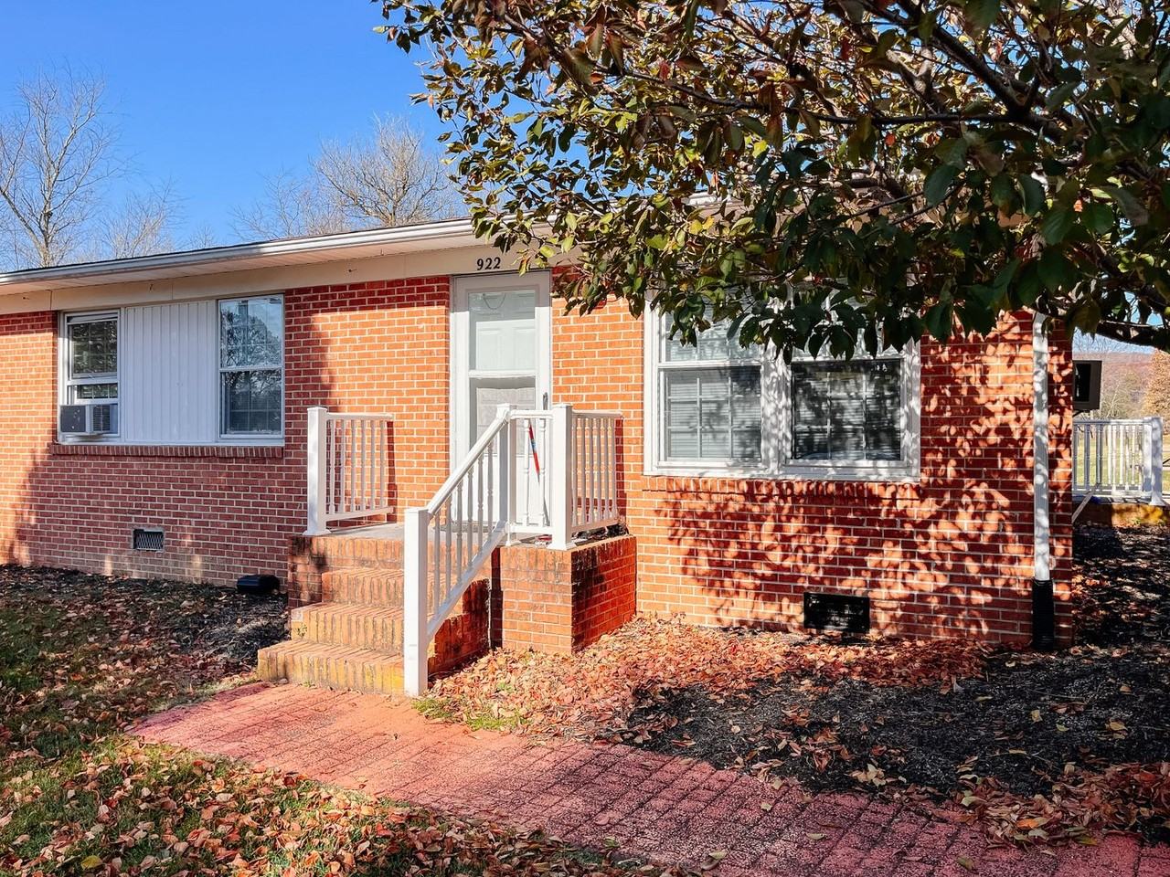 922 Country Acres Rd - Photo 5 of 18