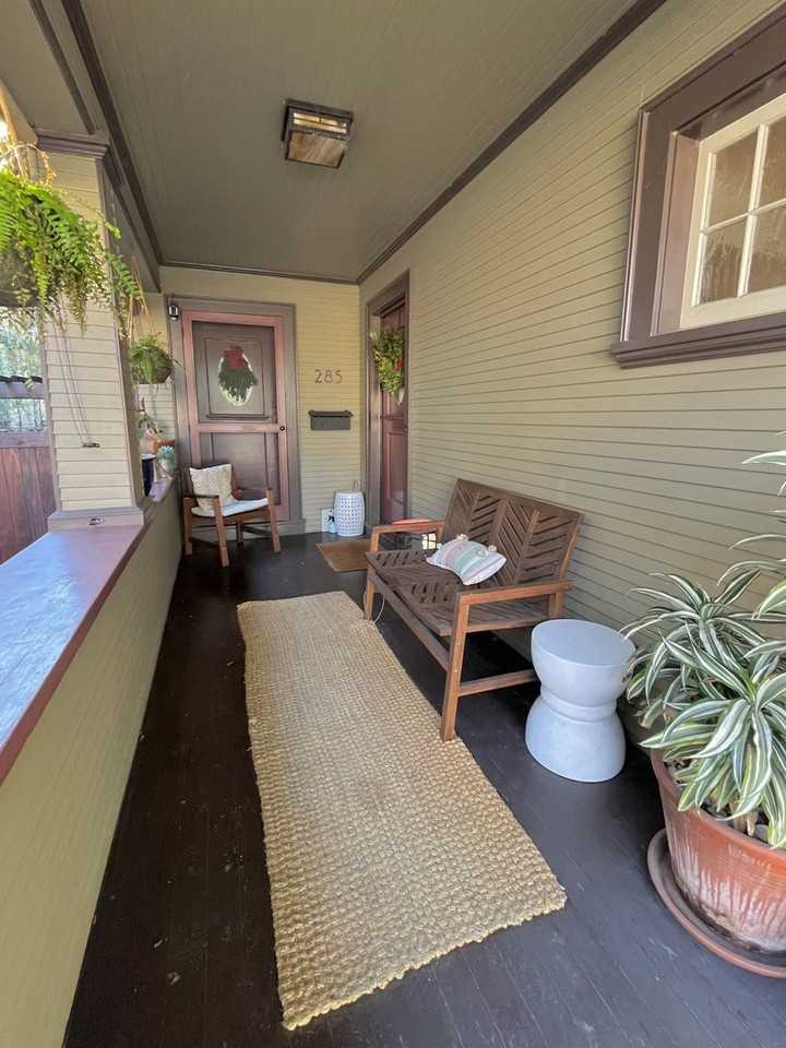 285 S 12th St #A - Photo 3 of 22