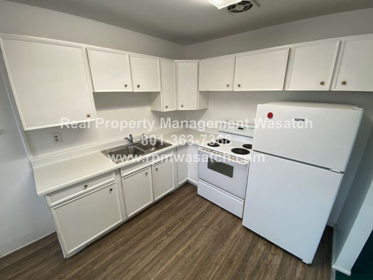 269 E 5900 S - Photo 4 of 12