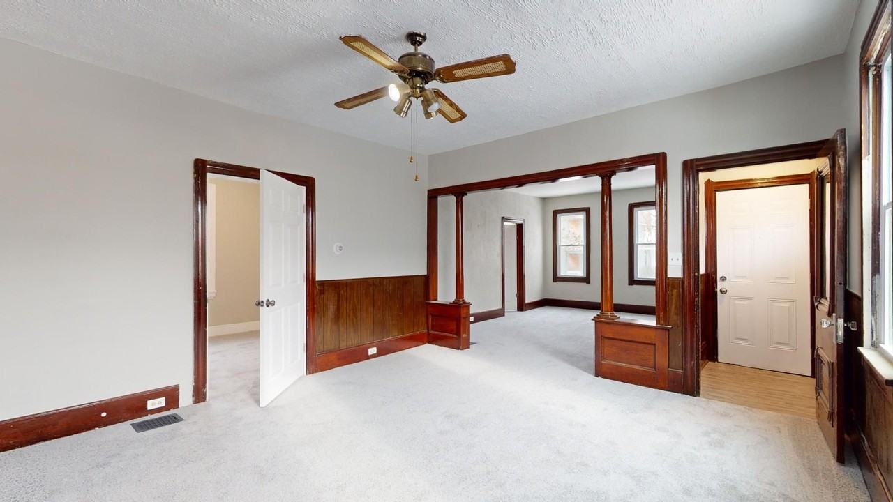 3148 W 43rd St - Photo 2 of 47