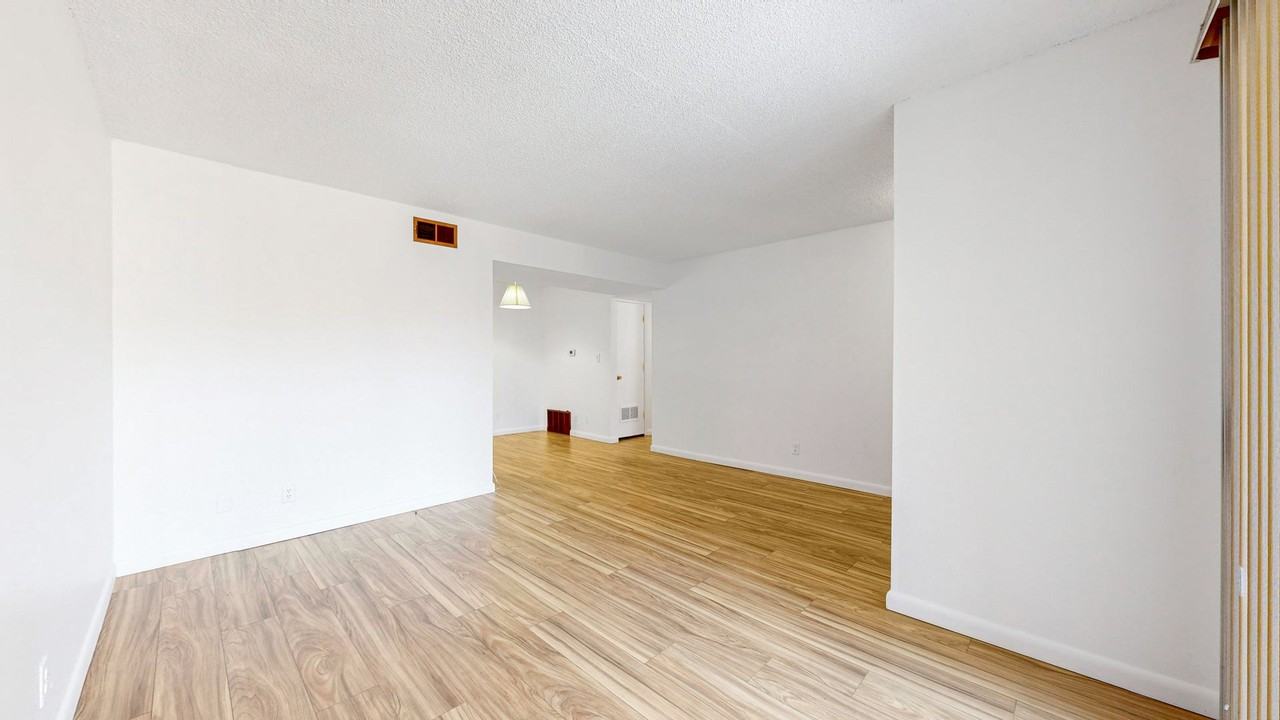 5300 E Cherry Creek South Dr #914 - Photo 4 of 28