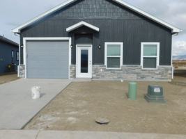 featured image of 2360 Chaco Canyon Loop