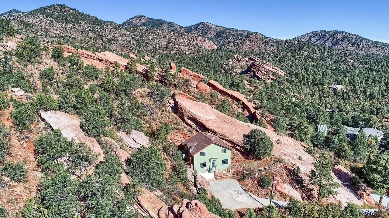 2125 Roca Roja Cir - Photo 2 of 32