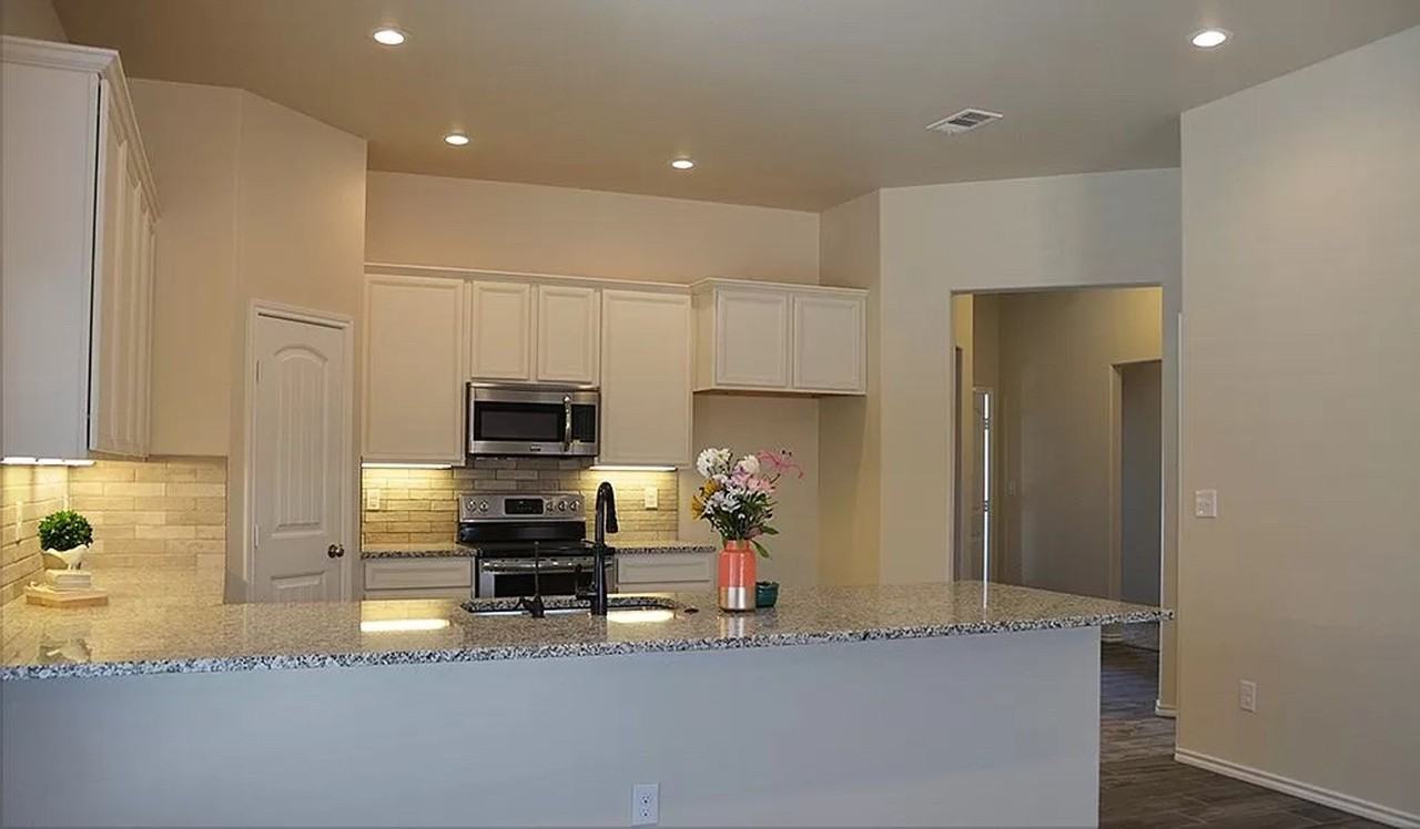 9903 Wausau Ave - Photo 2 of 10