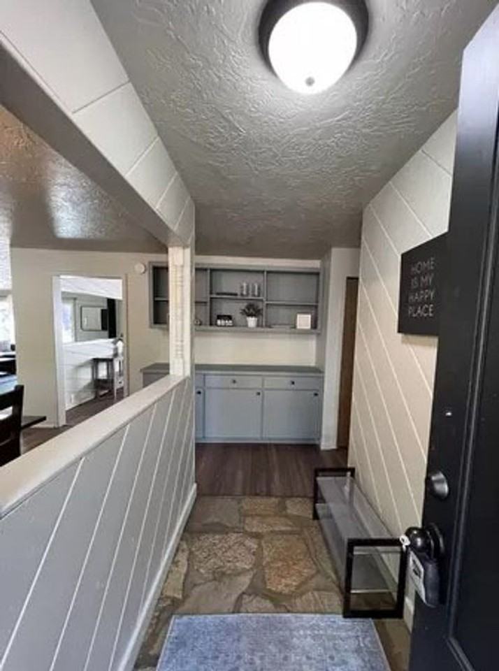 14575 Crossroads Loop - Photo 3 of 34