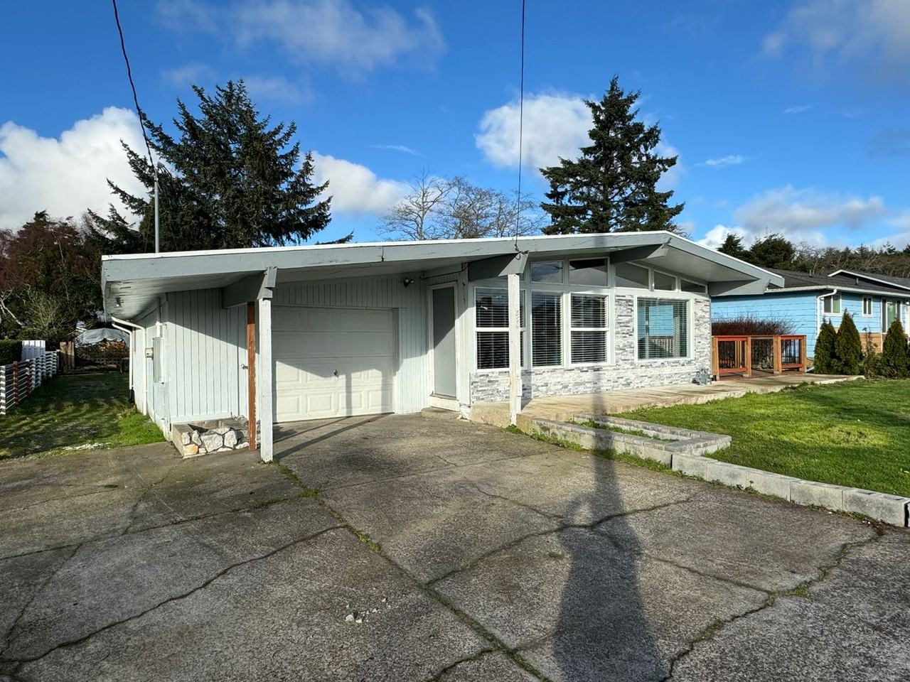 360 Ne San Bayo Cir - Photo 2 of 33