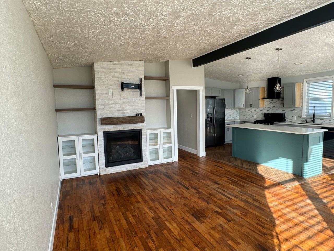 360 Ne San Bayo Cir - Photo 3 of 33