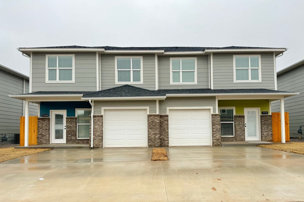 7709 Owen Ln - Photo 2 of 45