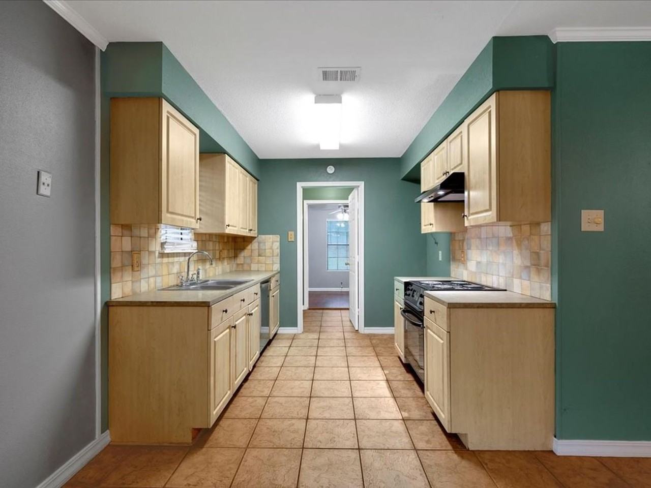 3323 County Road 723 - Photo 5 of 15