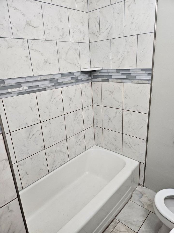 640 Madison Ave - Photo 3 of 9