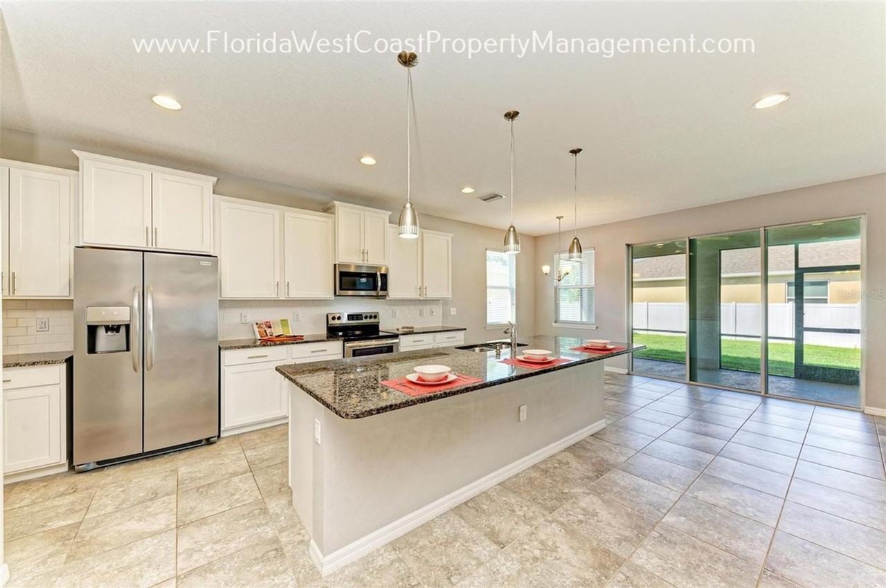 15327 Las Olas Pl - Photo 3 of 28