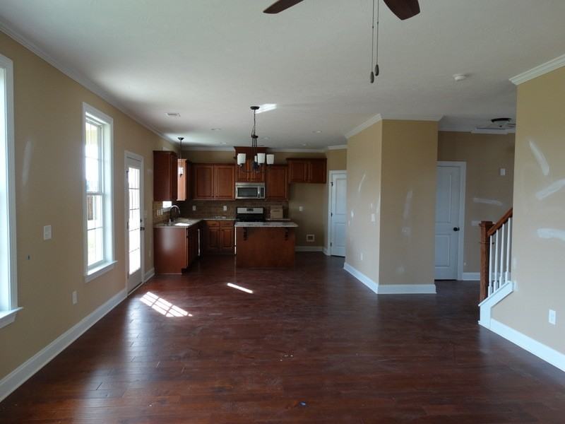 1033 Ardrey Cir - Photo 4 of 16