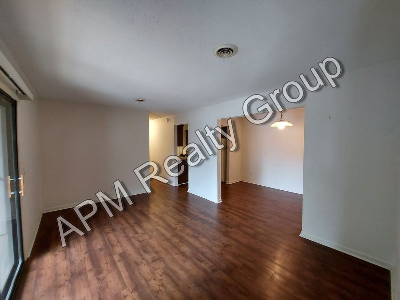 721 Deerwood St - Photo 6 of 9