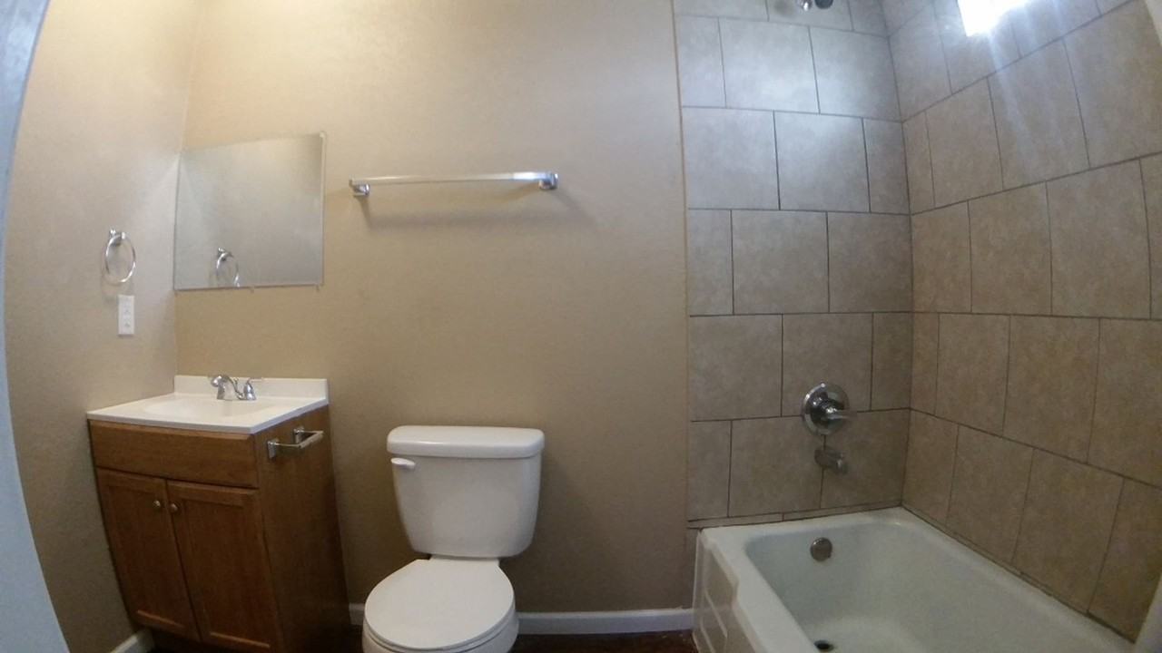 1440 E Park Pl - Photo 2 of 8