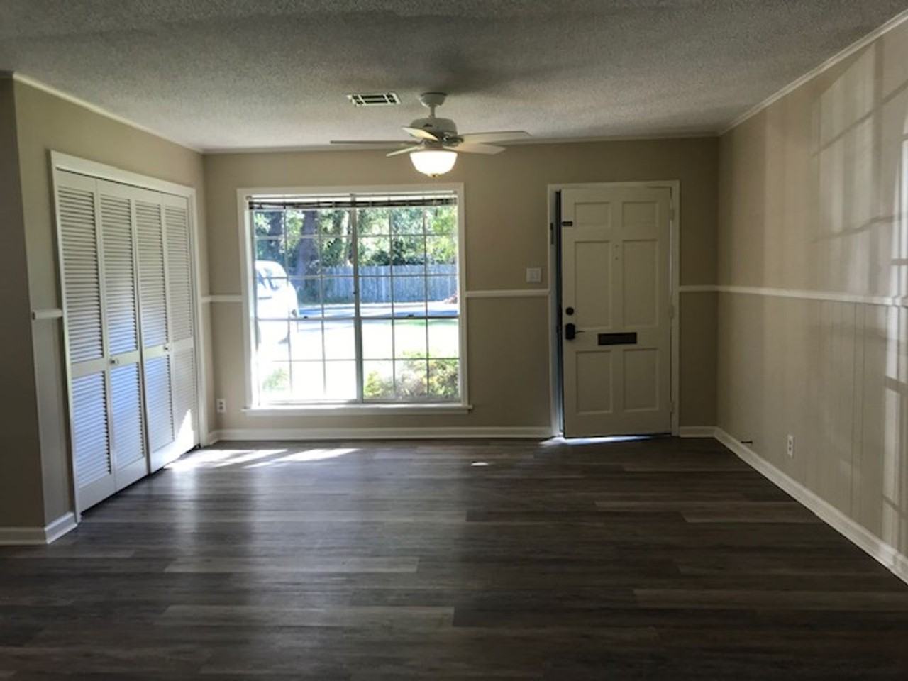 2504 Kenmore St - Photo 2 of 22