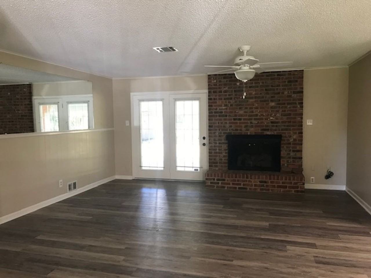 2504 Kenmore St - Photo 3 of 22