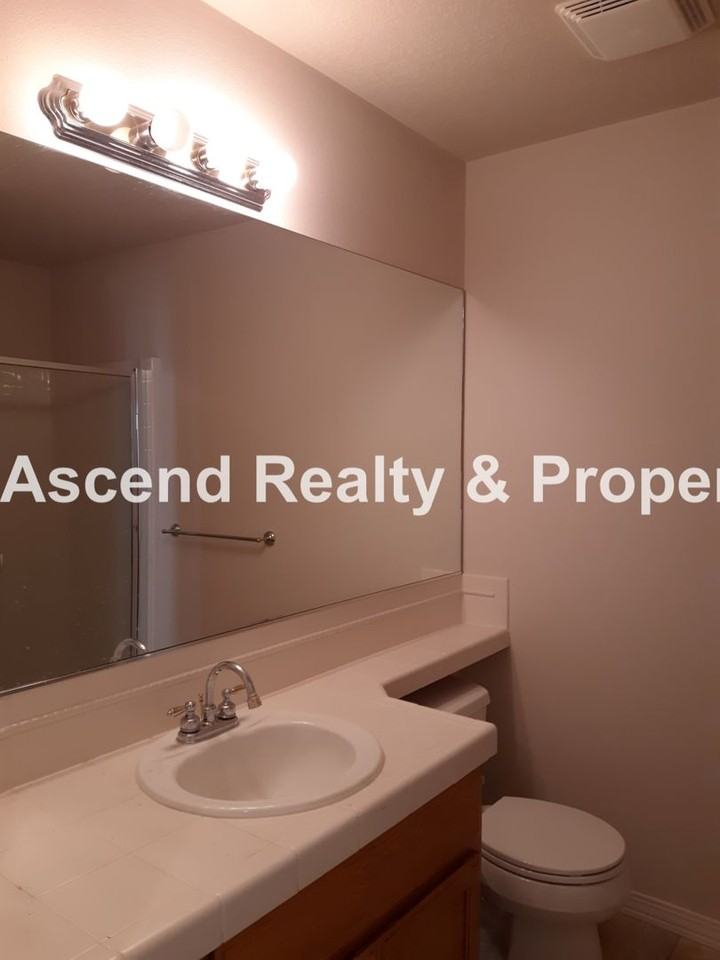 5274 Nw Crady Ln - Photo 6 of 19