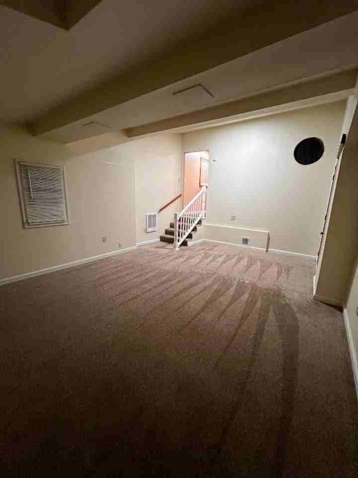 112 Hazel St - Photo 6 of 16