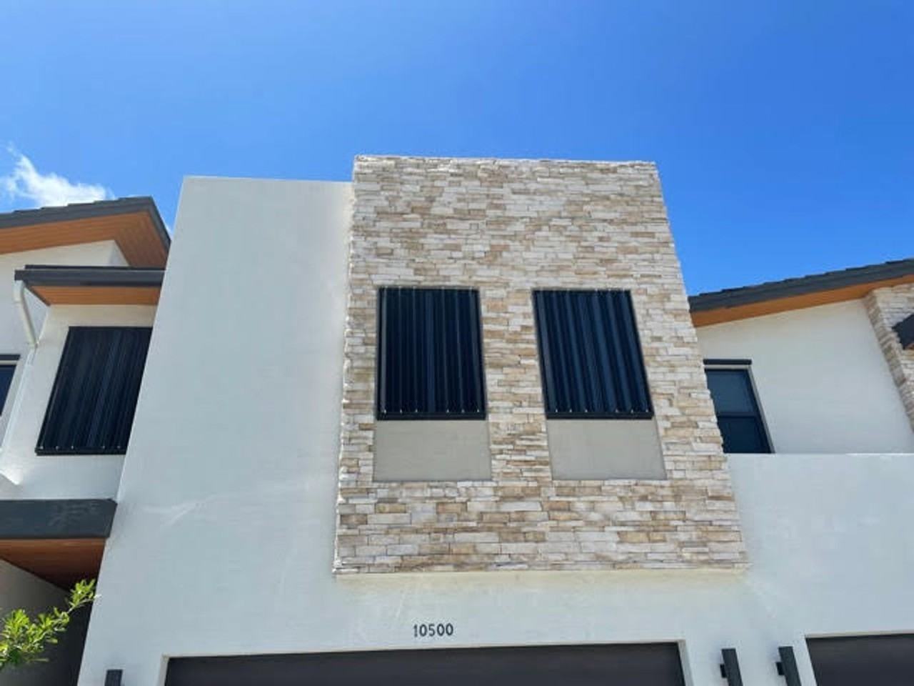10500 Nw 78th Ter - Photo 2 of 50