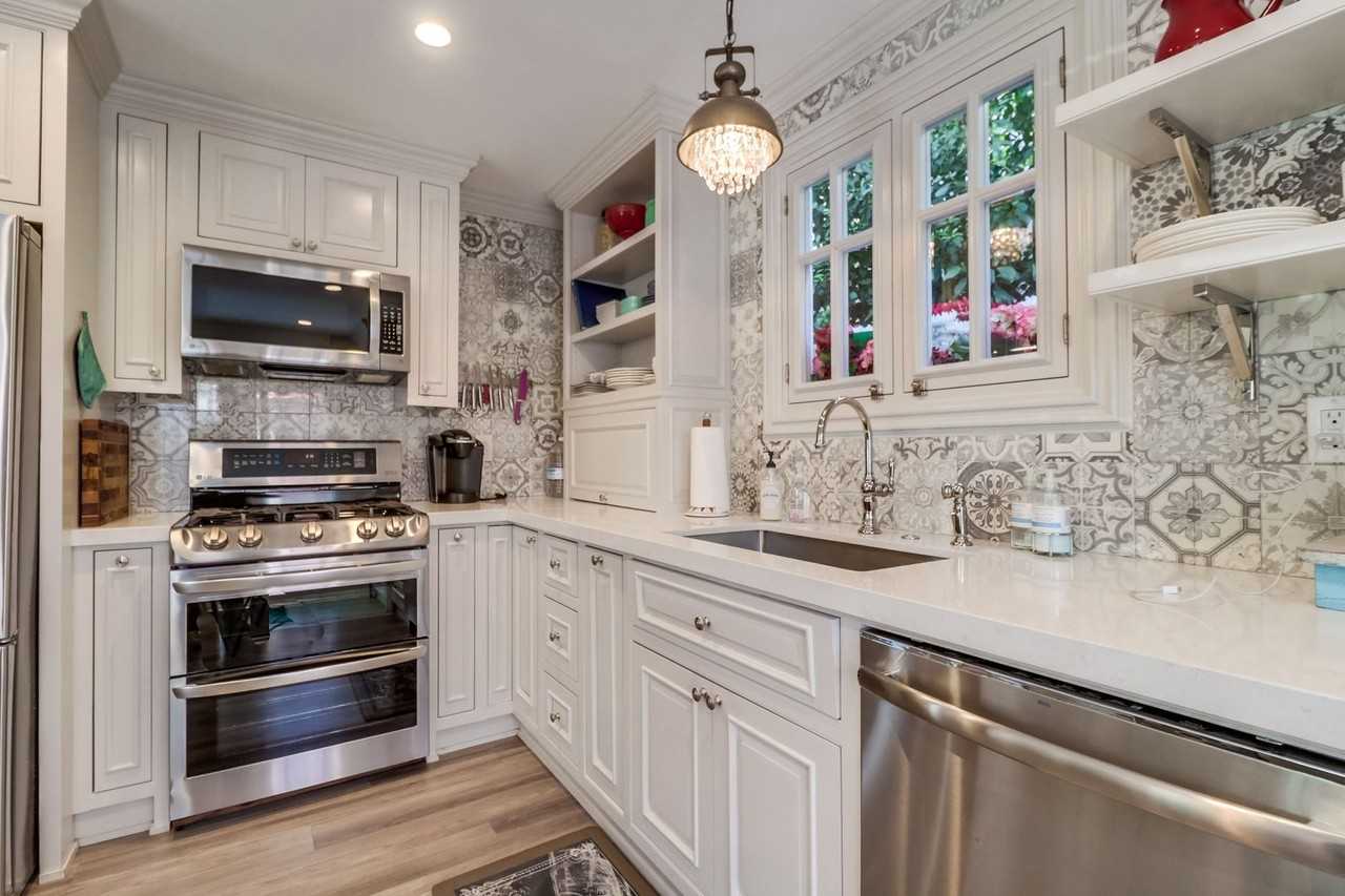 961 G Ave #B - Photo 7 of 24