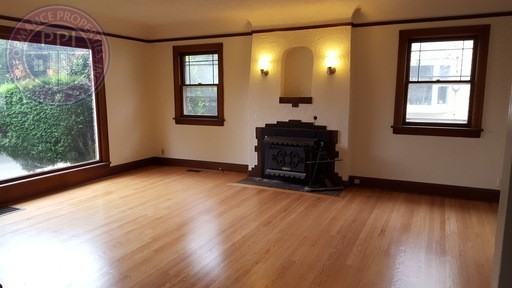 2605 Ne 9th Ave - Photo 2 of 14
