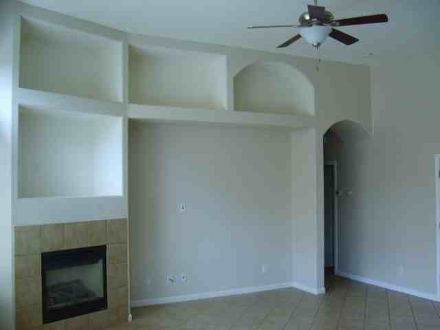 1131 Paradise Dr - Photo 3 of 11