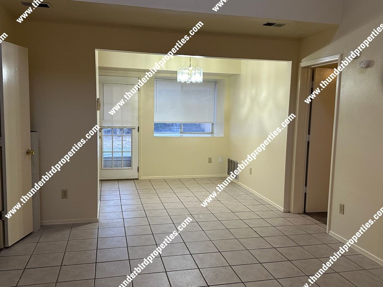 6604 Flynn Ave Nw - Photo 5 of 17