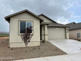 featured image of 992 Sterling Ln