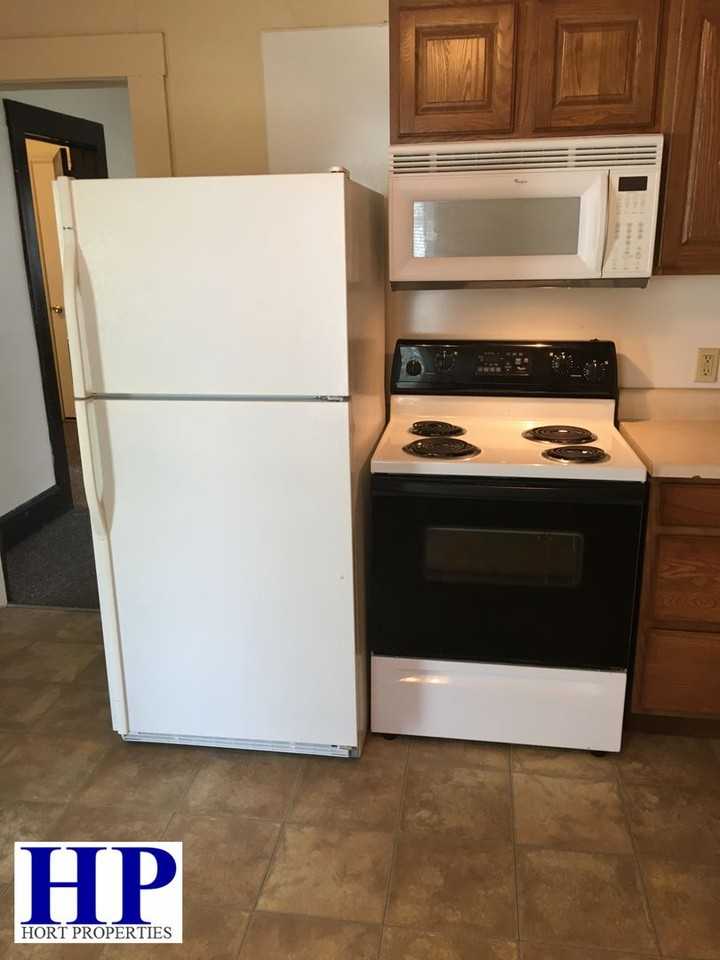 1525 2nd St - Photo 3 of 23