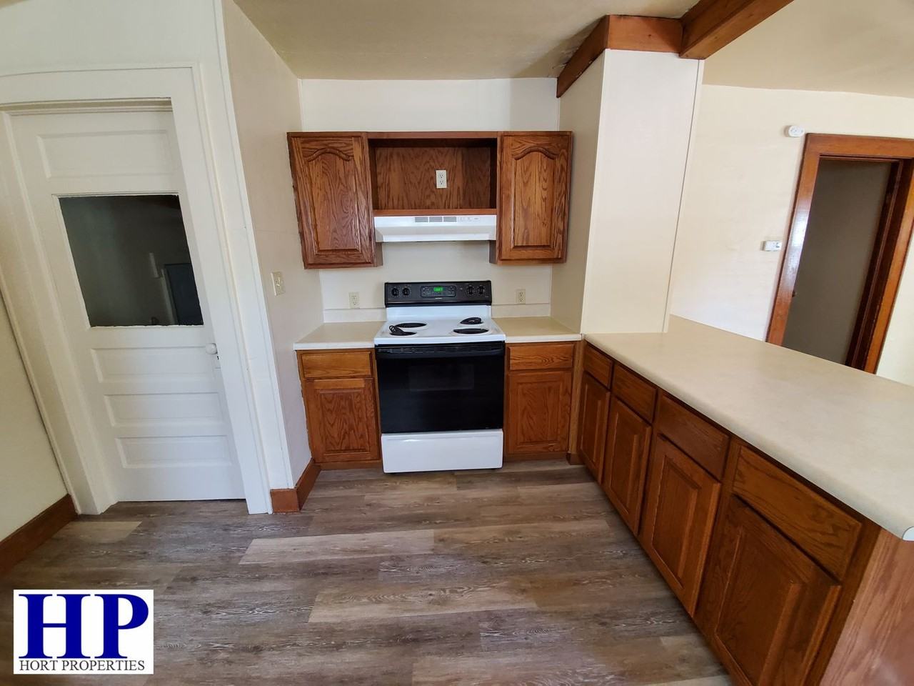 416 Taylor Ave - Photo 3 of 10