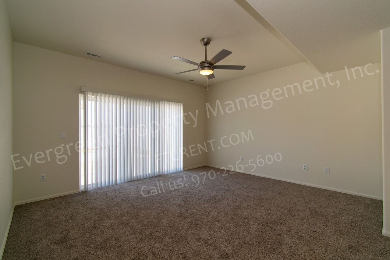 1709 102nd Ave - Photo 5 of 41