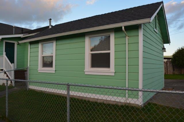 135 1/2 W Grant St - Photo 4 of 24