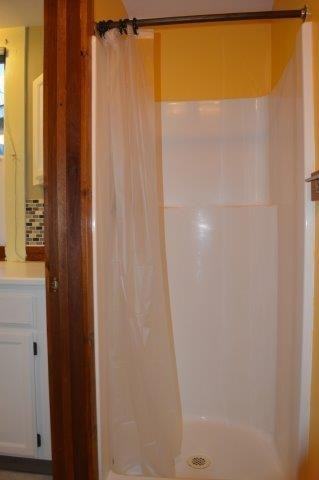 135 1/2 W Grant St - Photo 5 of 24